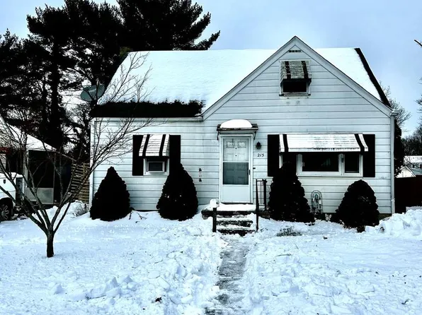 215 Deptford Rd, Glassboro, NJ 08028