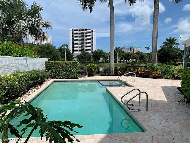 3 bed, 3.0 bath, 2200 sqft, $17,000 — Photo 1