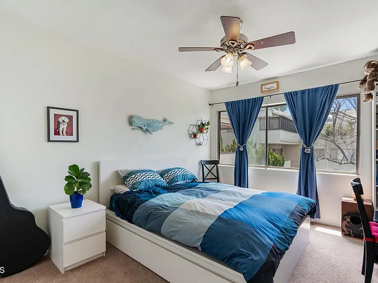 385 S Oakland Ave #303 — Photo 9