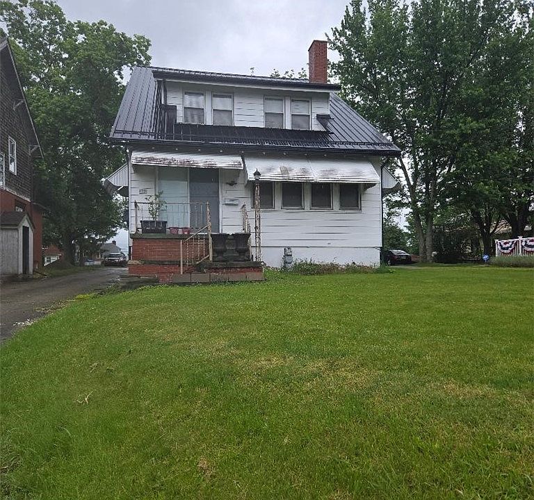 1st image of 615 Morgantown Rd