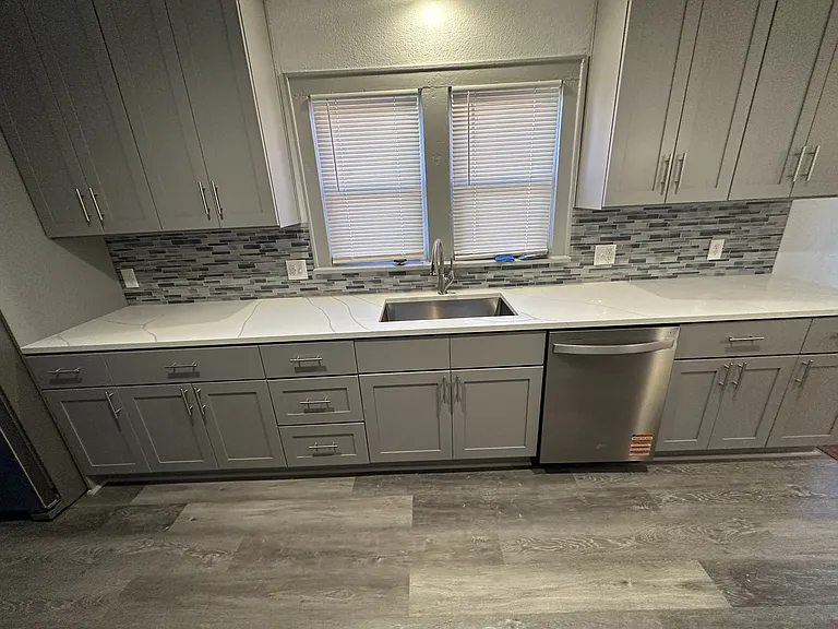 5414 Brooklyn Ave — Photo 2