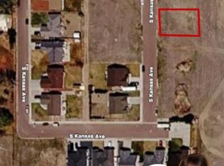 16 S Kansas Ave, Guernsey, WY 82214