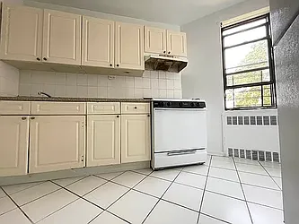 3502 Kings Highway