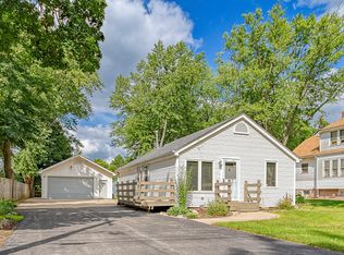 290 Old Gary Ave, Bloomingdale, IL 60108