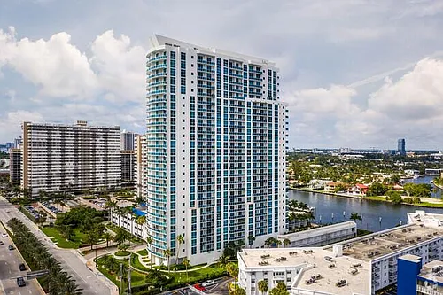 1945 S Ocean Dr Photo 1