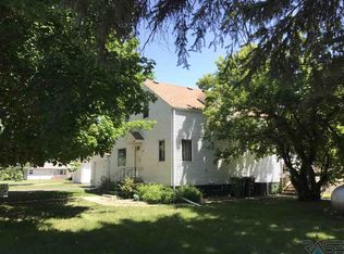 410 N Broadway St, Ellsworth, MN 56129