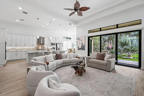 9368 Cantal Cir E Photo 1
