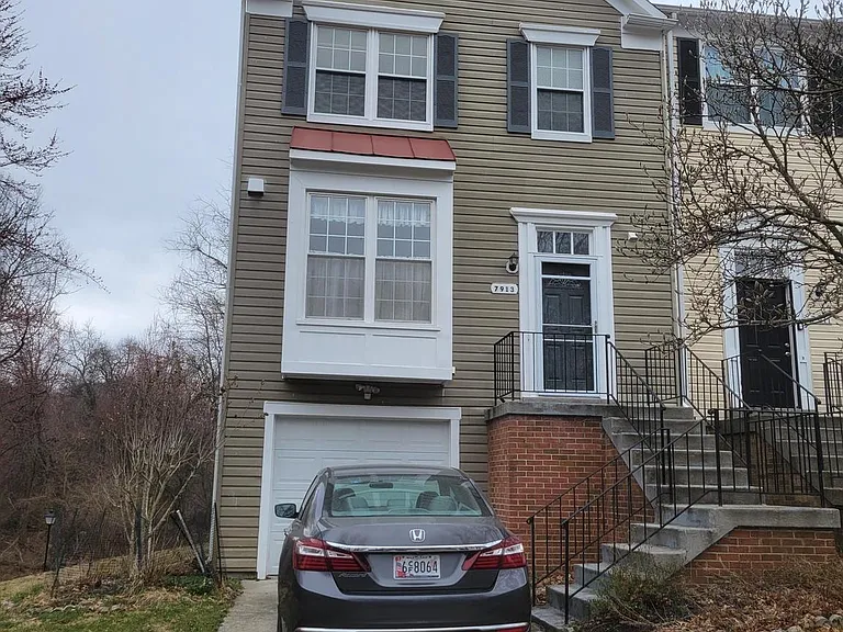 7913 Brooks Pl — Photo 1