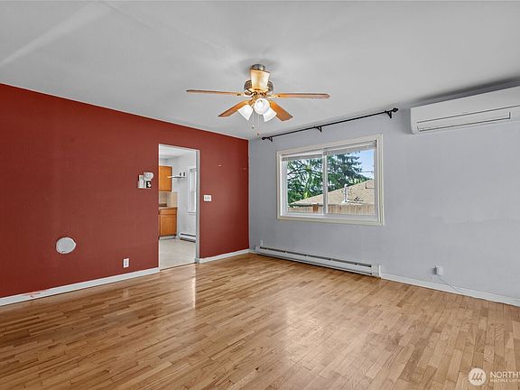 4th image of 264 Taylor Ave NW