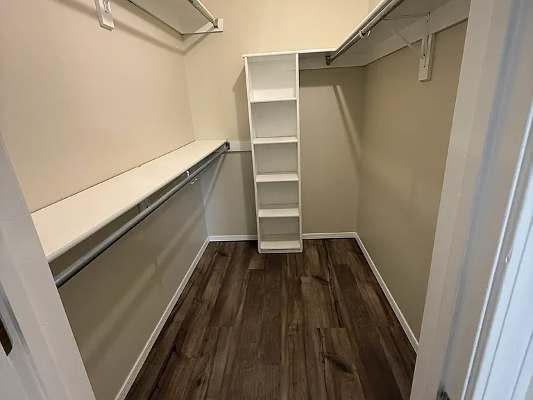 2611 Louisville St #2611 — Photo 4