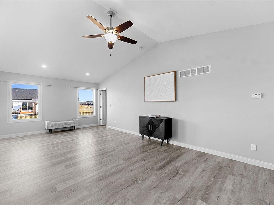 501 Huntleigh Hollow Dr, Wentzville, MO 63385 Zillow