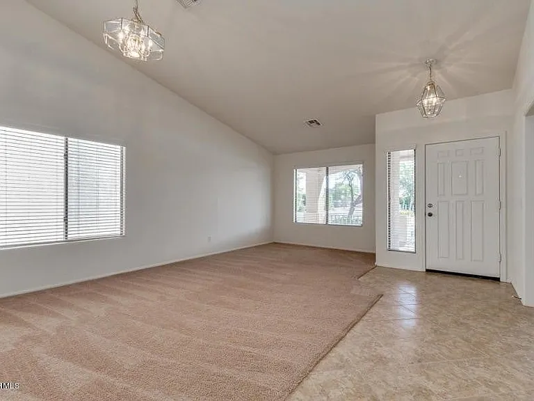 42376 W Chisholm Dr — Photo 7