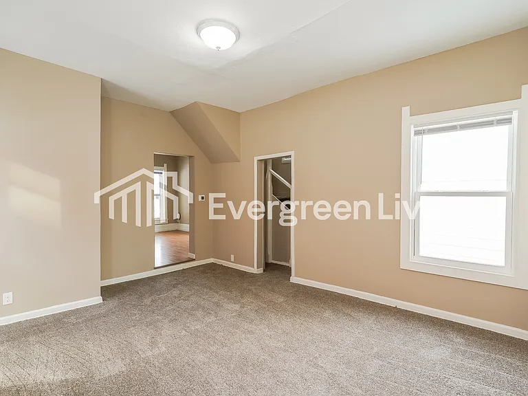 2193 S 78th St — Photo 11