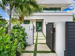 719 N Victoria Park Road, Fort Lauderdale, FL 33304