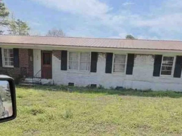 106 Stuart St, Laurens, SC 29360