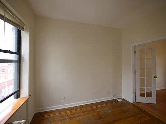 Rented by New York Residence | media 18