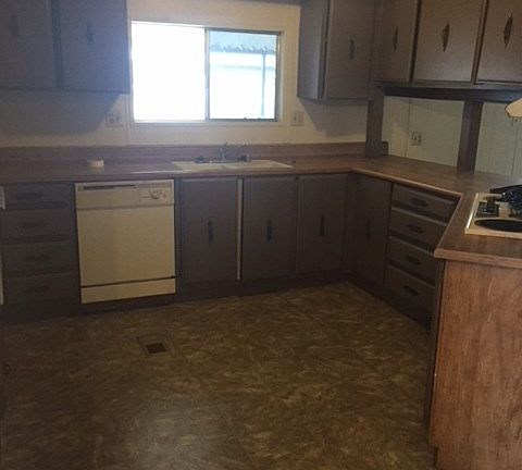 3rd image of 9471 River View Ave