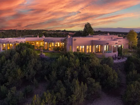 237 Tano Rd, Santa Fe, NM 87506