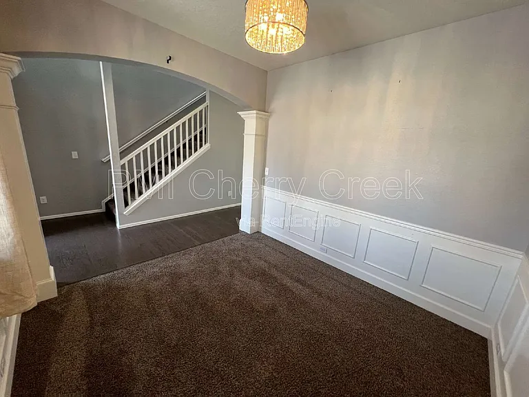 22472 E Union Cir — Photo 41