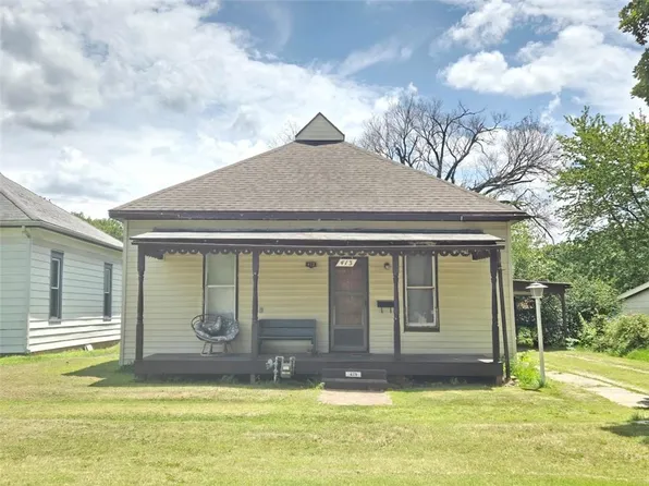 413 W 2nd St, Cherryvale, KS 67335