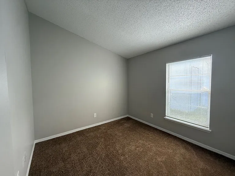 226 Panorama Dr — Photo 9