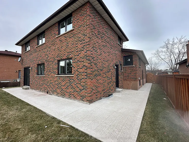 7490 Middleshire Dr — Photo 47