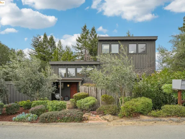1641 Grand View Dr, Berkeley, CA 94705