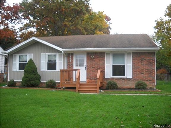 2nd image of 5177 Leland St