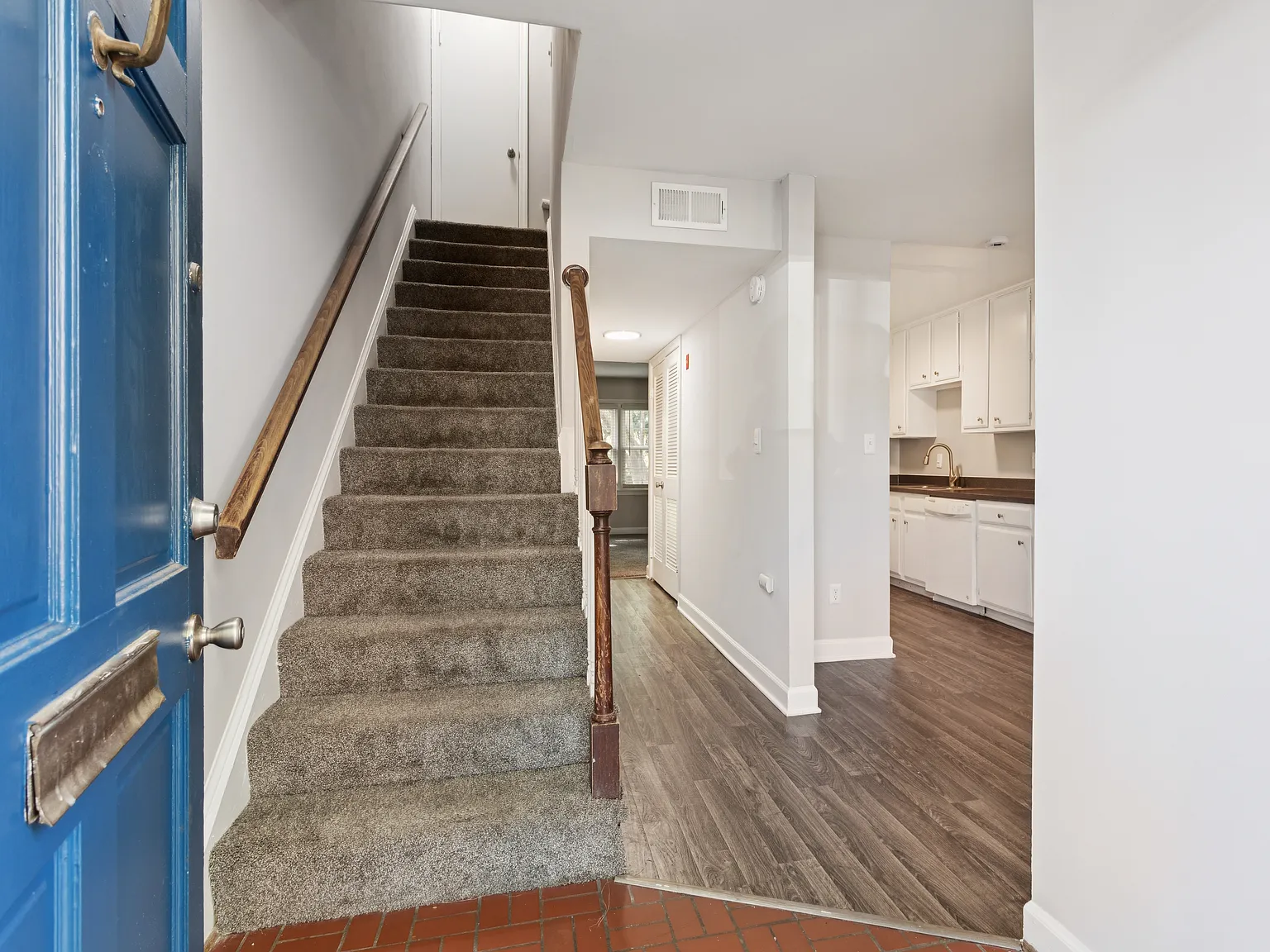 Harbor Oak Townhomes — Photo 2