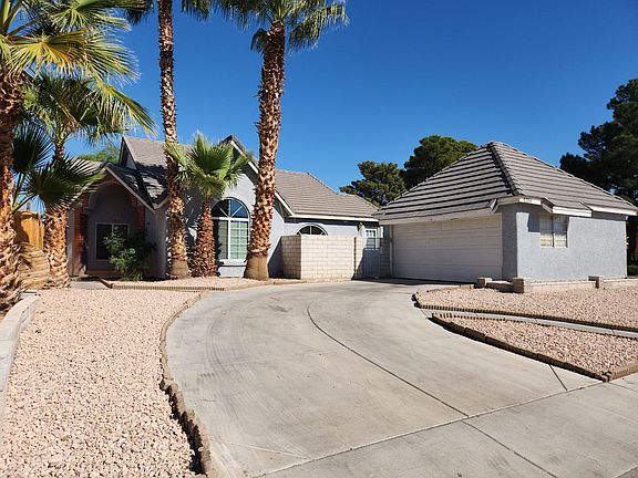 3rd image of 6556 Bradford Ln