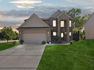 4336 Cloverlane Dr, Ypsilanti, MI 48197