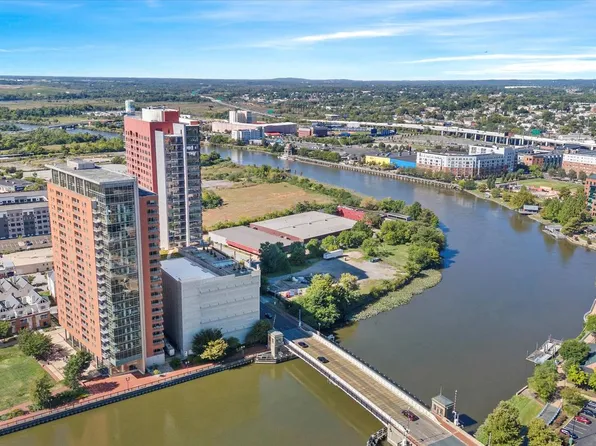 105 Christina Landing Dr APT 1302, Wilmington, DE 19801