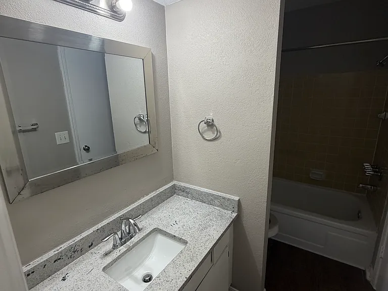 5117 S Delaware Pl #D — Photo 18
