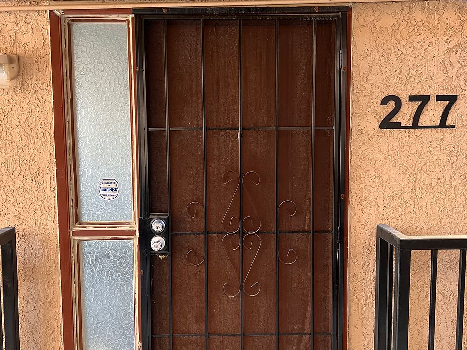 Security screen door