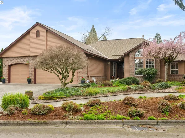 124 Deerbrook Dr, Oregon City, OR 97045