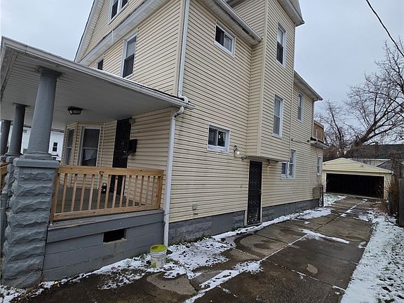 3rd image of 4230 E 126th St