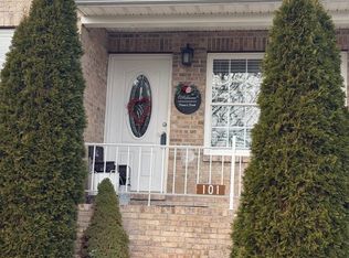 101 Kama Ln, Cross Lanes, WV 25313