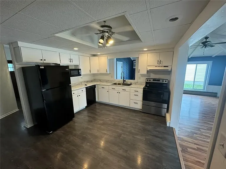 302 Gibson St — Photo 13