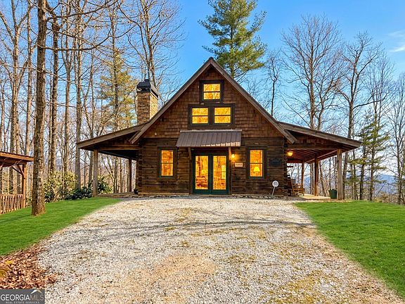 3rd image of 513 Coleman Hts