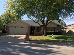 5034 Robertson Dr, Abilene, TX 79606
