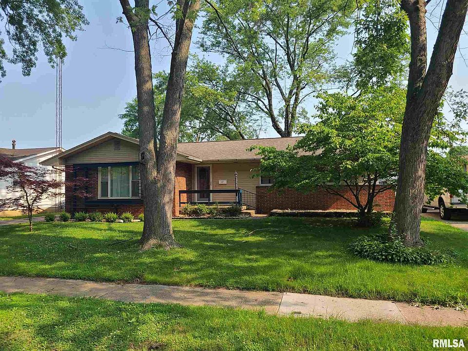 1st image of 47 Villanova Dr