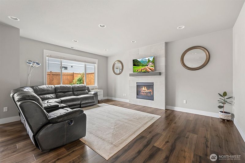 5th image of 12903 83rd Avenue Ct E