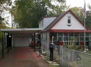 353 W Elza Ave, Hazel Park, MI