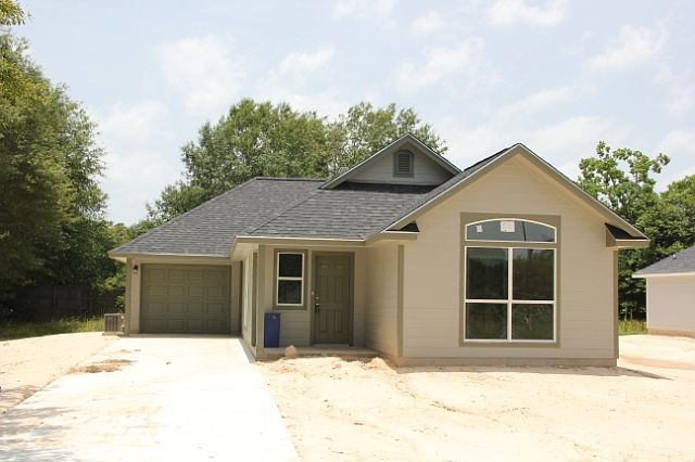 1st image of 828 S Village Creek Pkwy