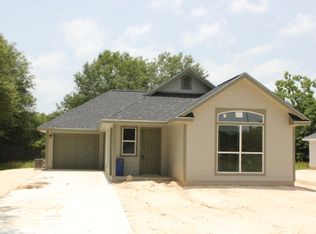 828 S Village Creek Pkwy, Lumberton, TX 77657