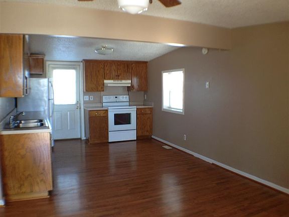 4th image of 219 Candy Ln