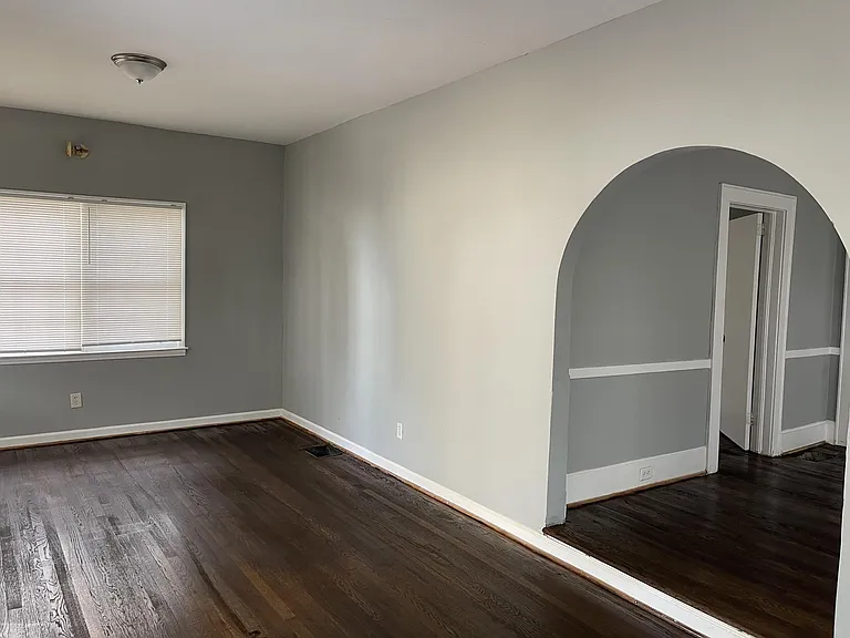 2162 Montrose Ave SE — Photo 10