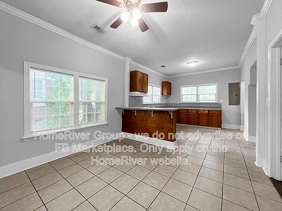 5th image of 630 E Gage Ave