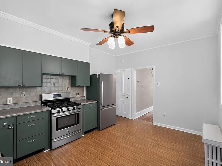 185 Baldwin St — Photo 9