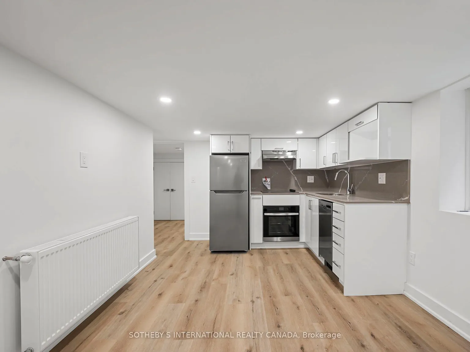 2 bed, $1,899 — Photo 4